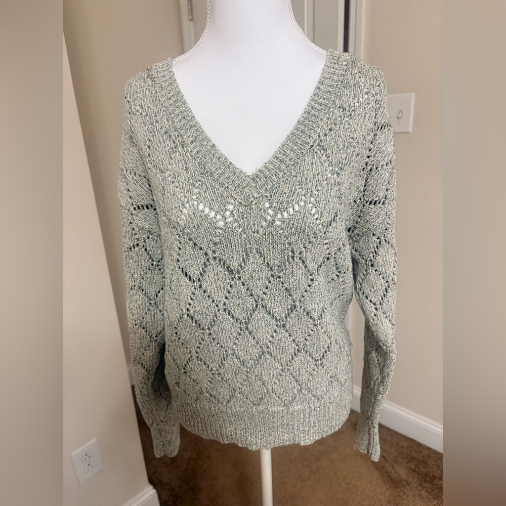 White House Black Market Textured green V-Neck Sweater